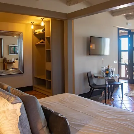 5 Lanzarote Bed & Breakfast