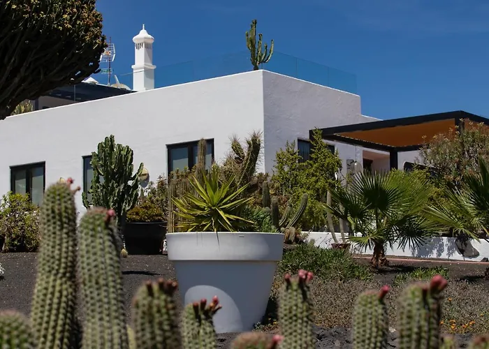 5 Lanzarote Nocleg ze śniadaniem 4*