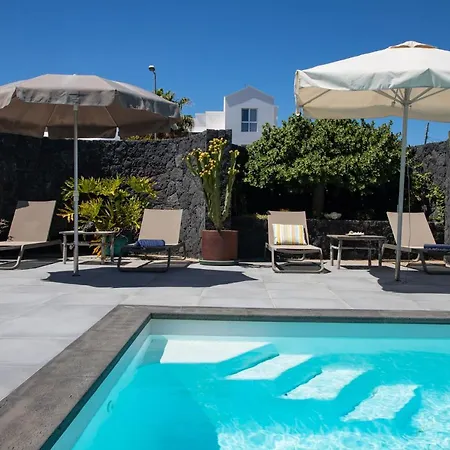5 Lanzarote Bed and breakfast 4*