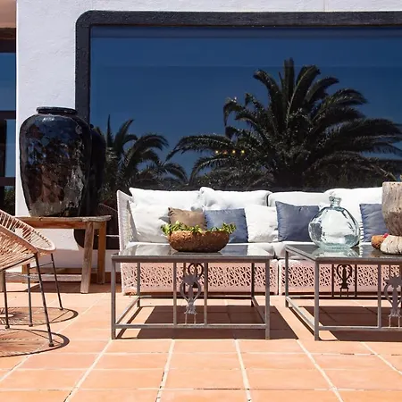 5 Lanzarote Bed and breakfast 4*