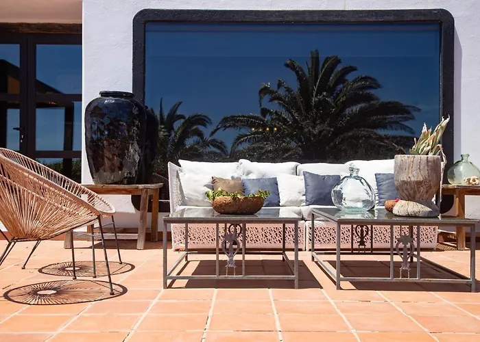 5 Lanzarote Bed & Breakfast 4*